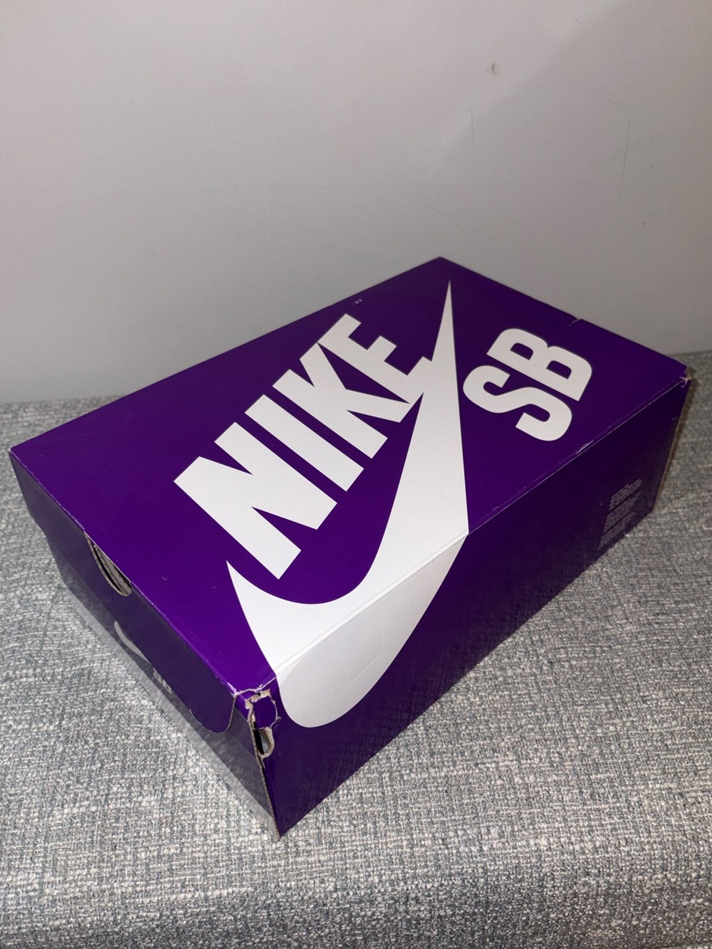 Nike SB Air Max Ishod Silver Bullet (BRAND NEW) - Picture 2 of 10